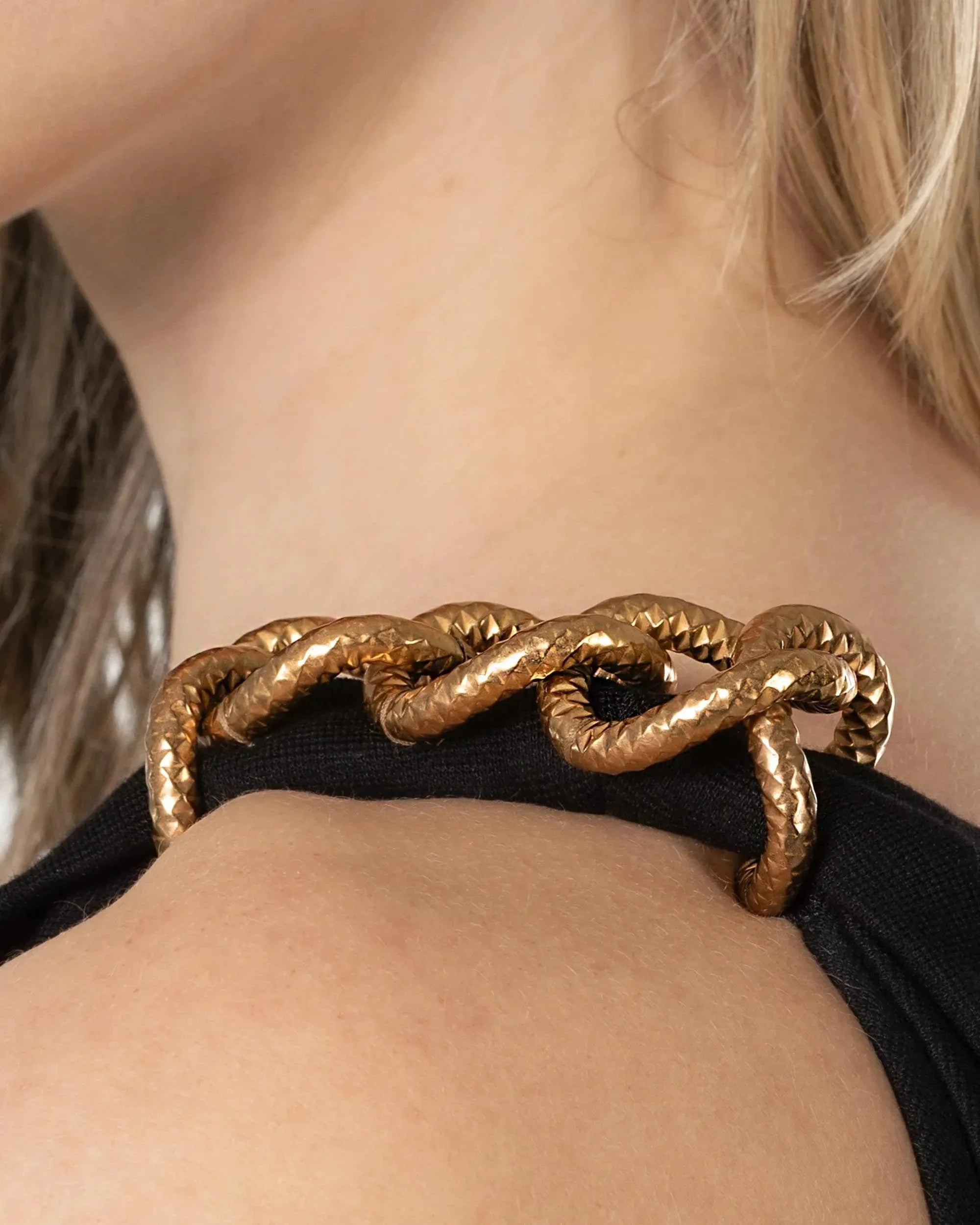 Asymmetrical Top With Chain - DIHSAN
