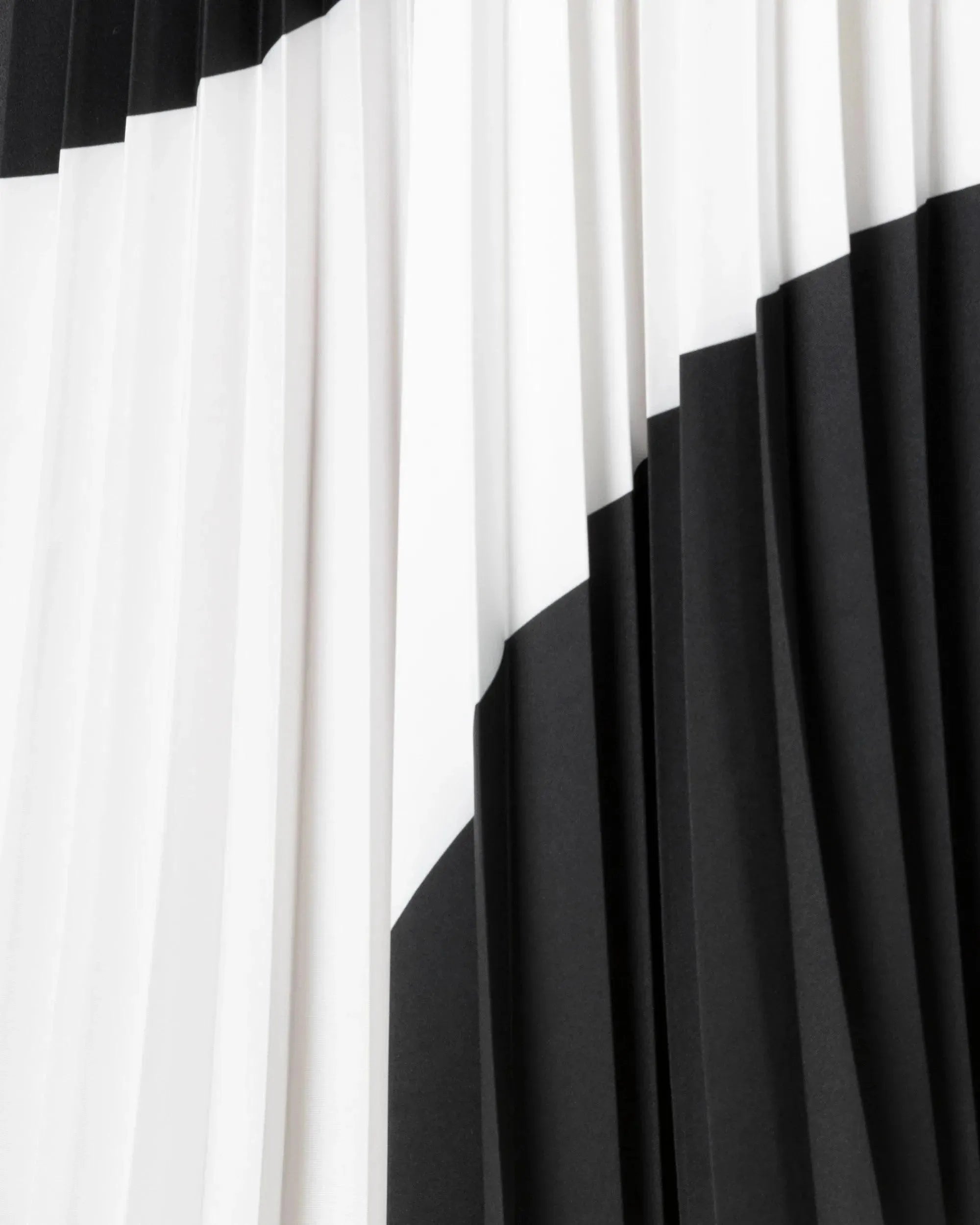 Spiral Plisse Skirt - DIHSAN