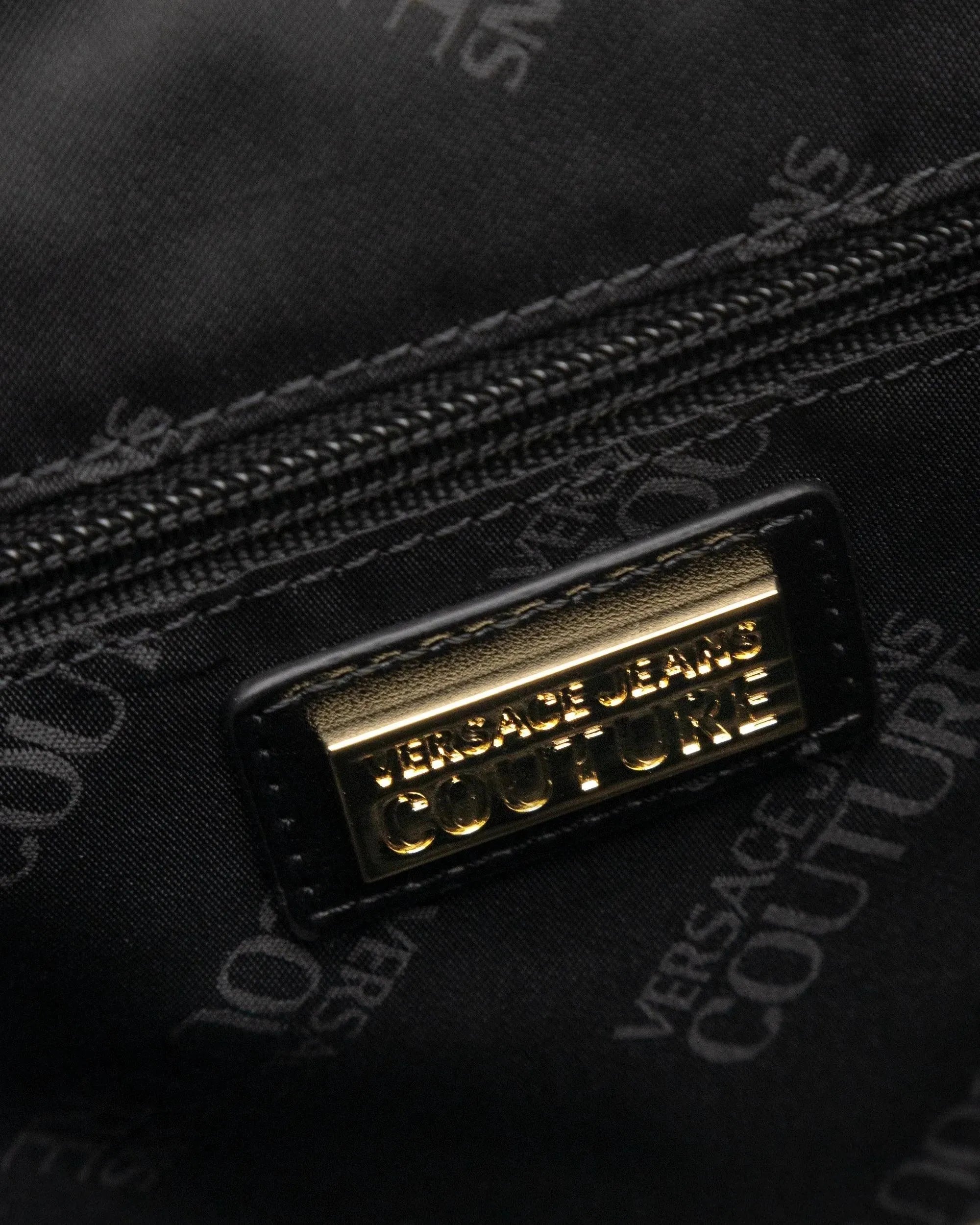 Small Pebbled Backpack - DIHSAN