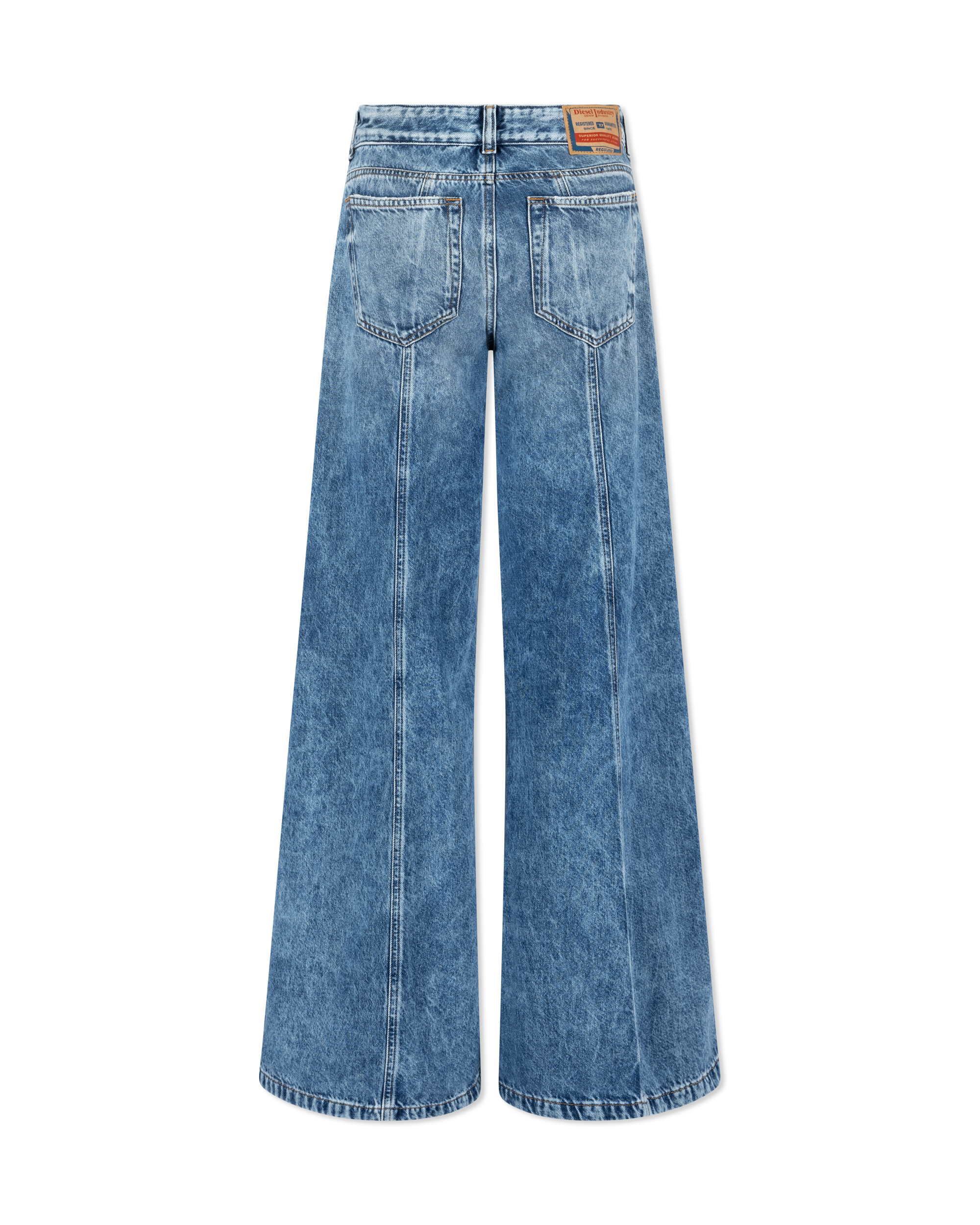 D-Akii Flared Jeans