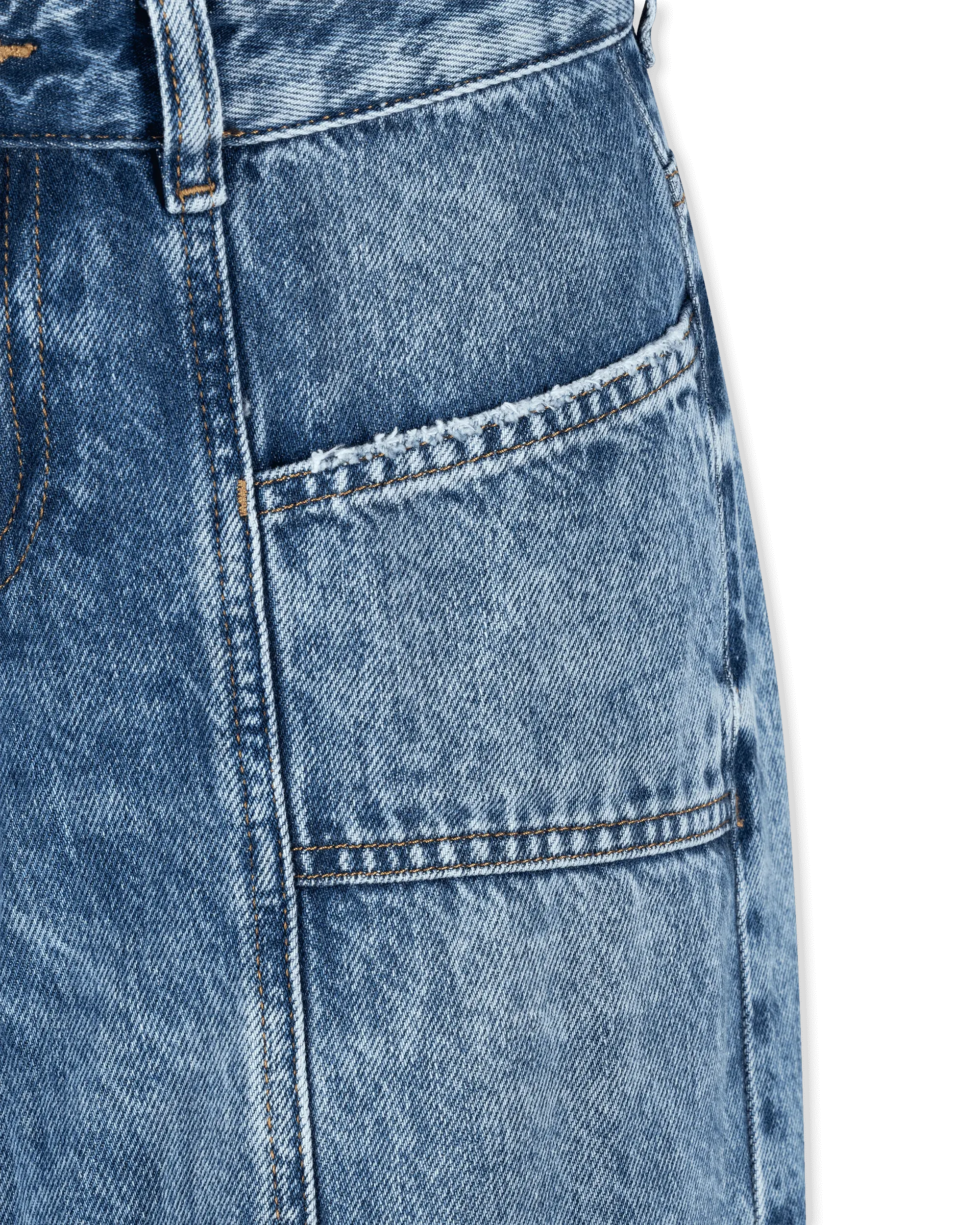 D-Akii Flared Jeans - DIHSAN