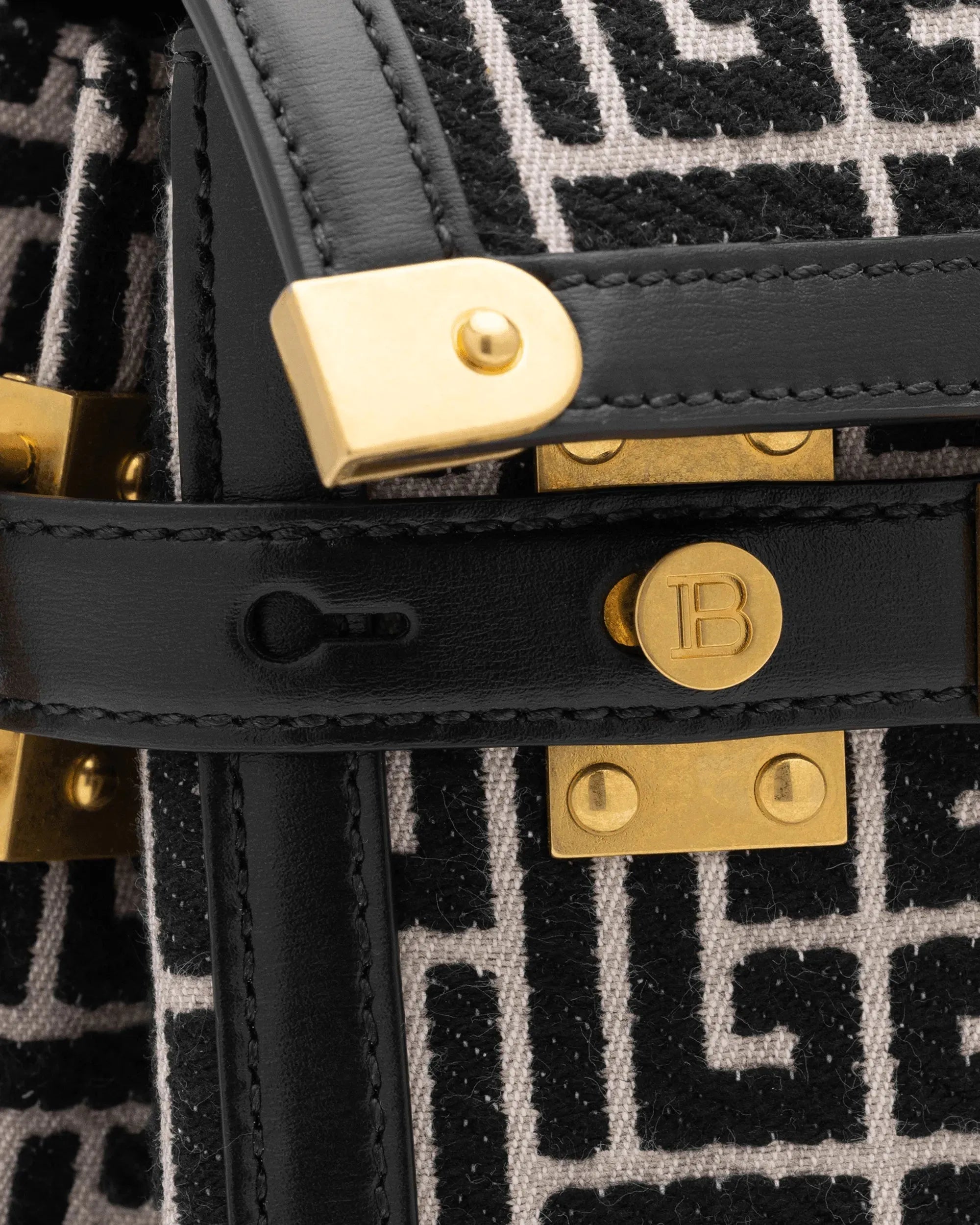 B-Buzz 23 Jacquard Monogram Bag - DIHSAN