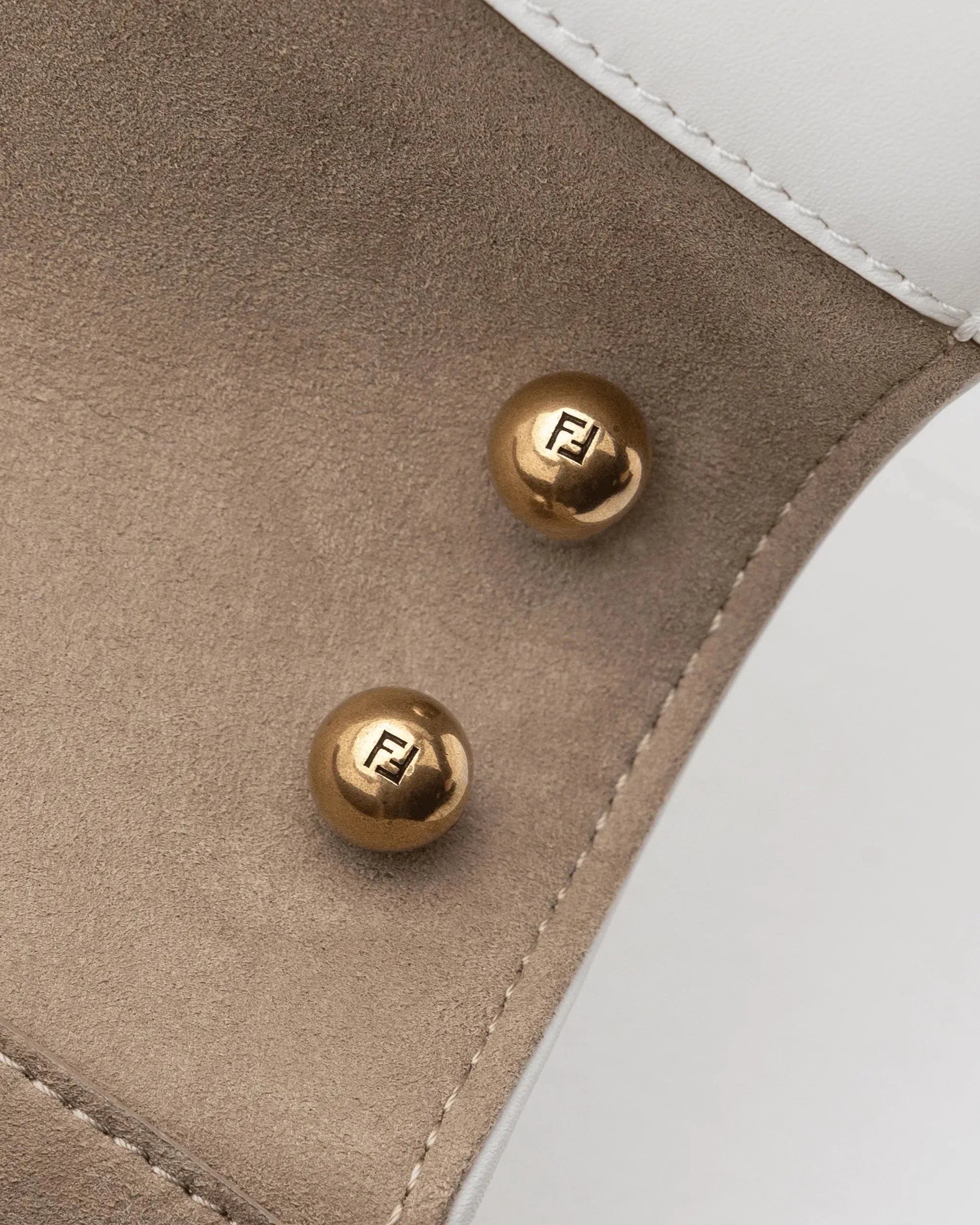 C'Mon Medium Leather Handbag - DIHSAN