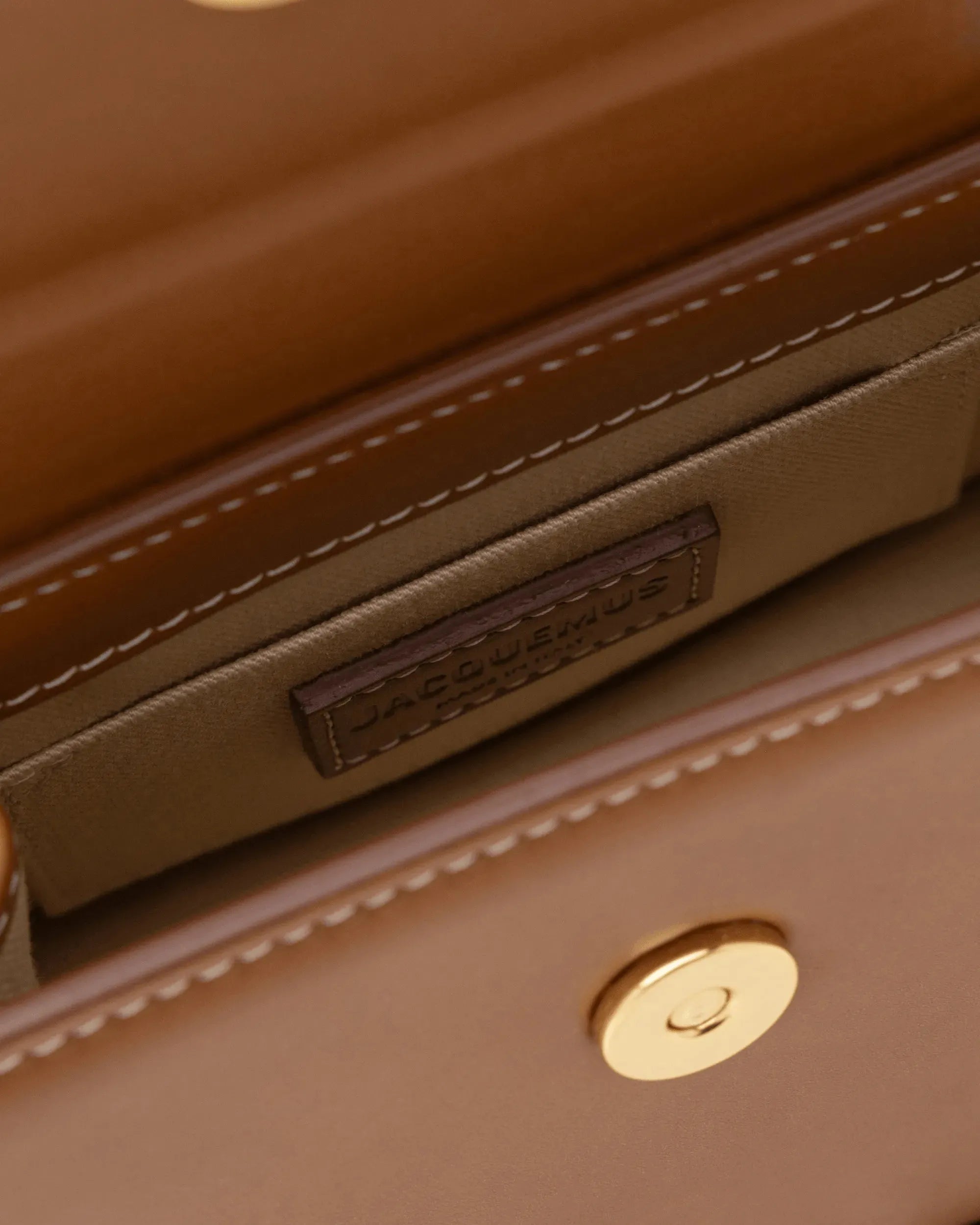 Le Chiquito Moyen Boucle Bag - DIHSAN