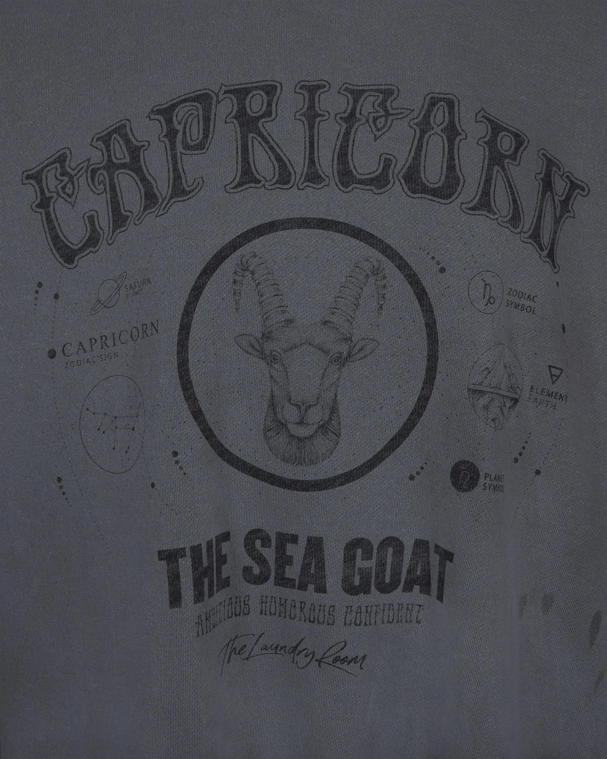 Capricorn Oversized Jumper - DIHSAN