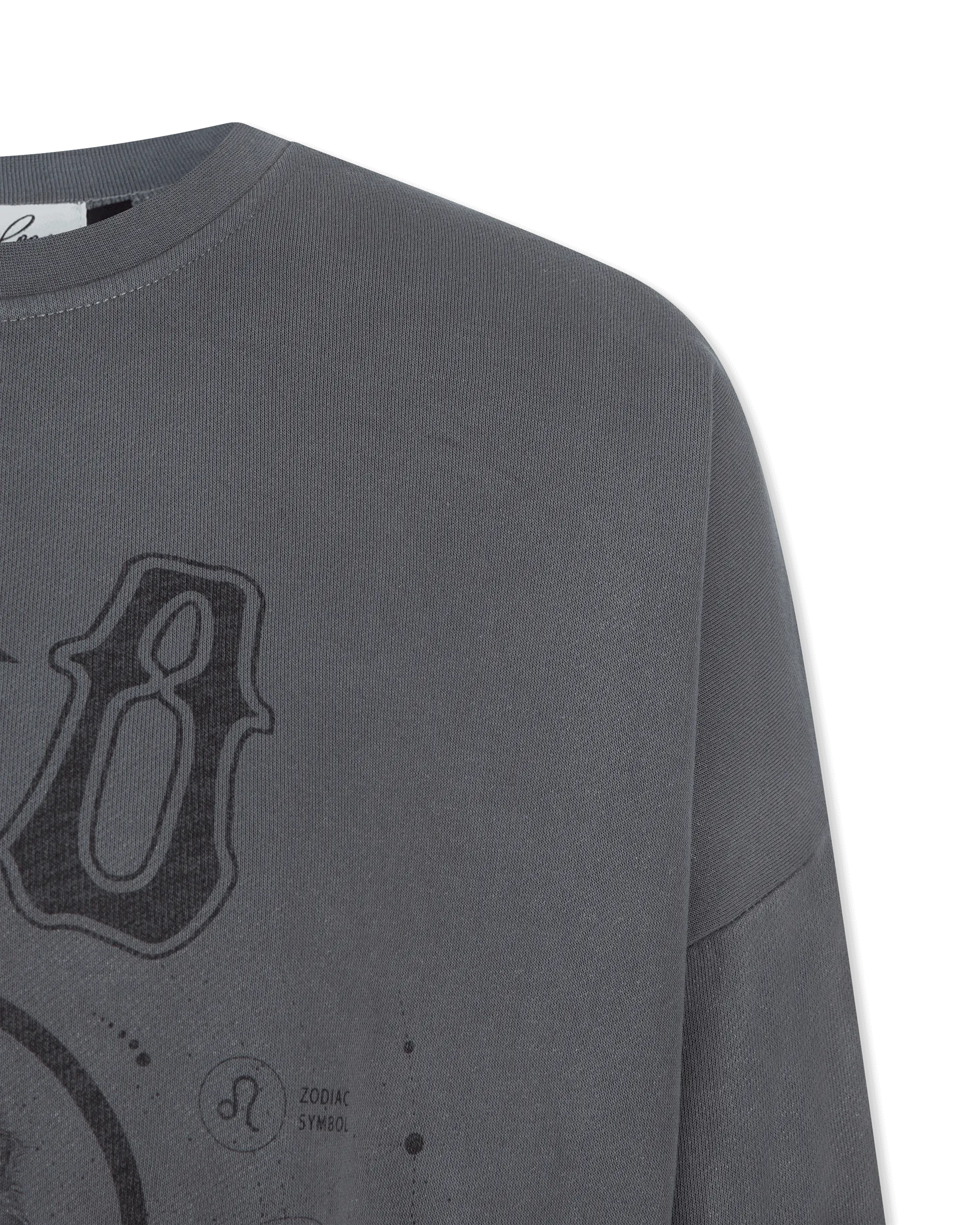 Leo Oversized Jumper - DIHSAN