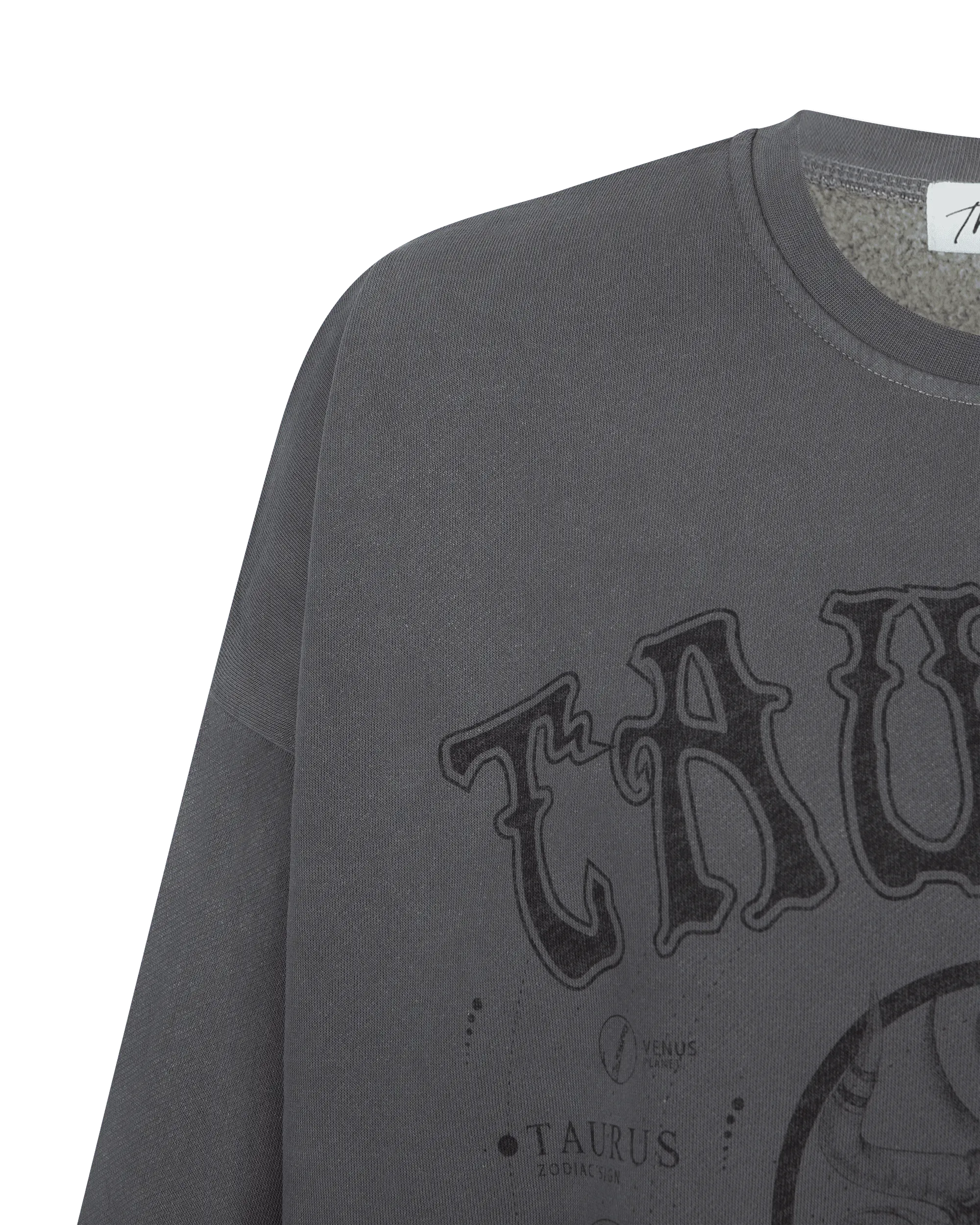 Taurus Oversized Jumper - DIHSAN