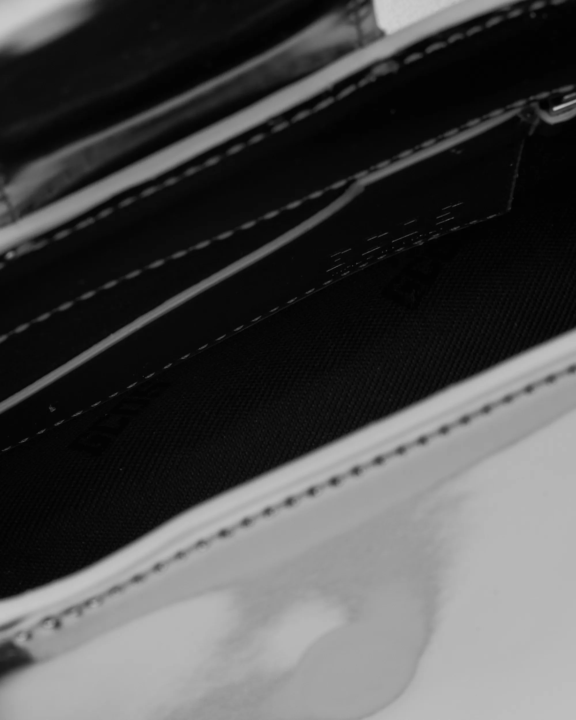 Comma Mirror Small Handbag - DIHSAN