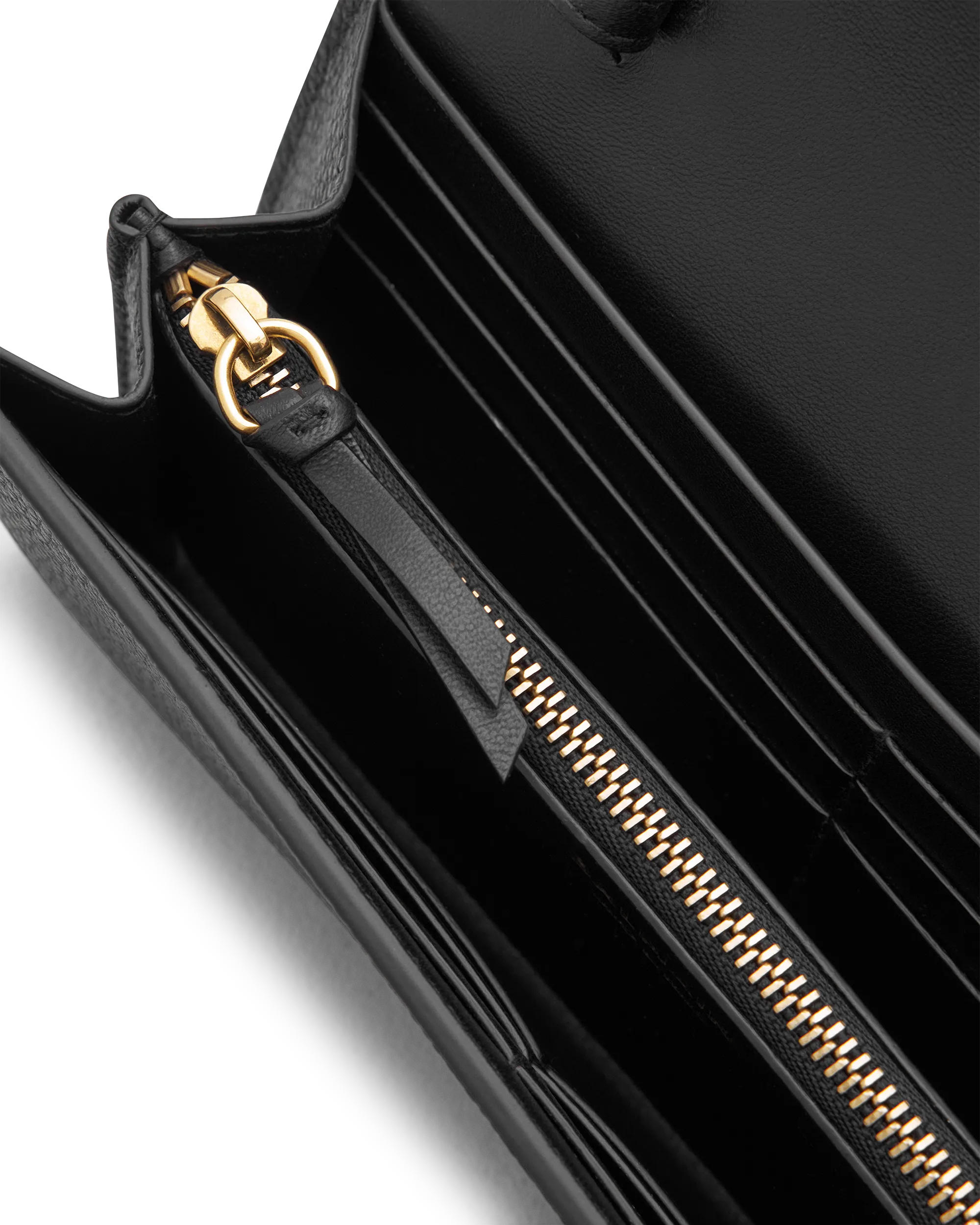 B-Buzz Grained Leather Wallet On Chain - DIHSAN
