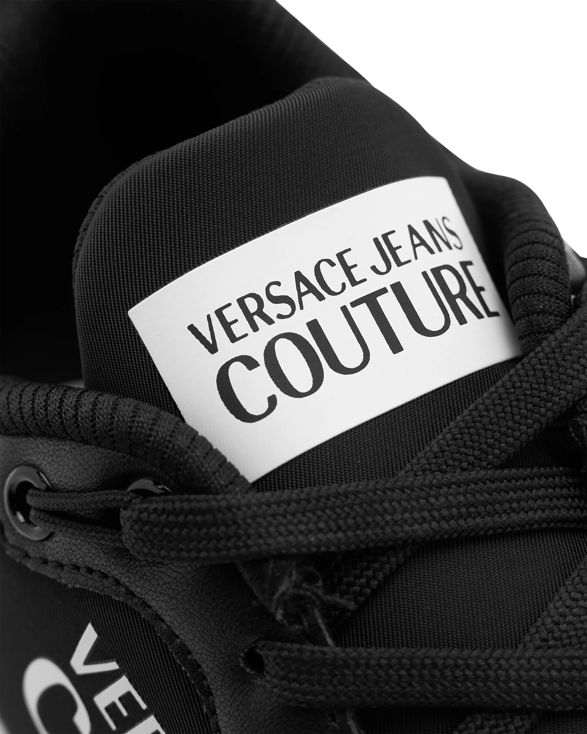Dynamic Logo Low-Top Sneakers