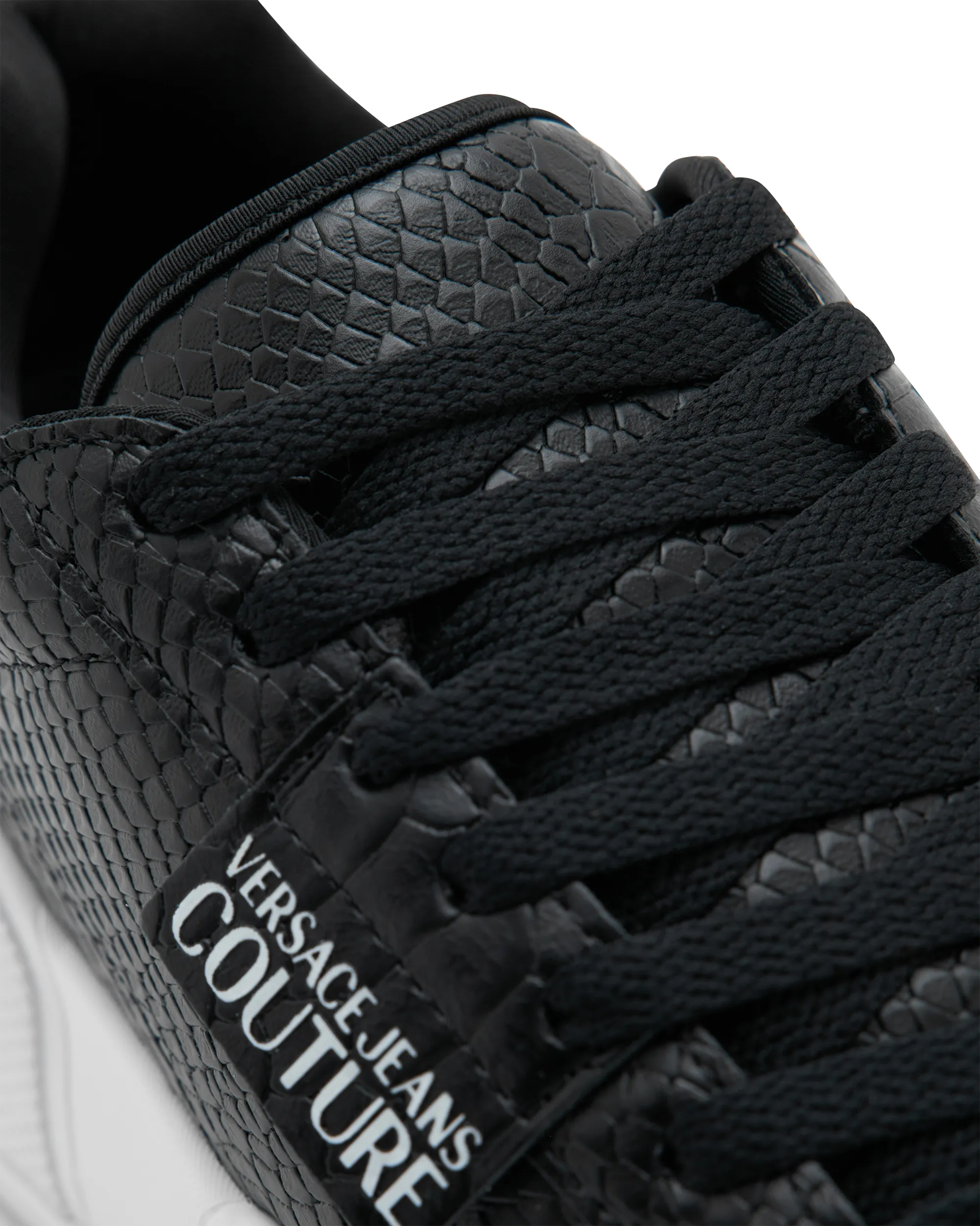 Ravewing Sneakers