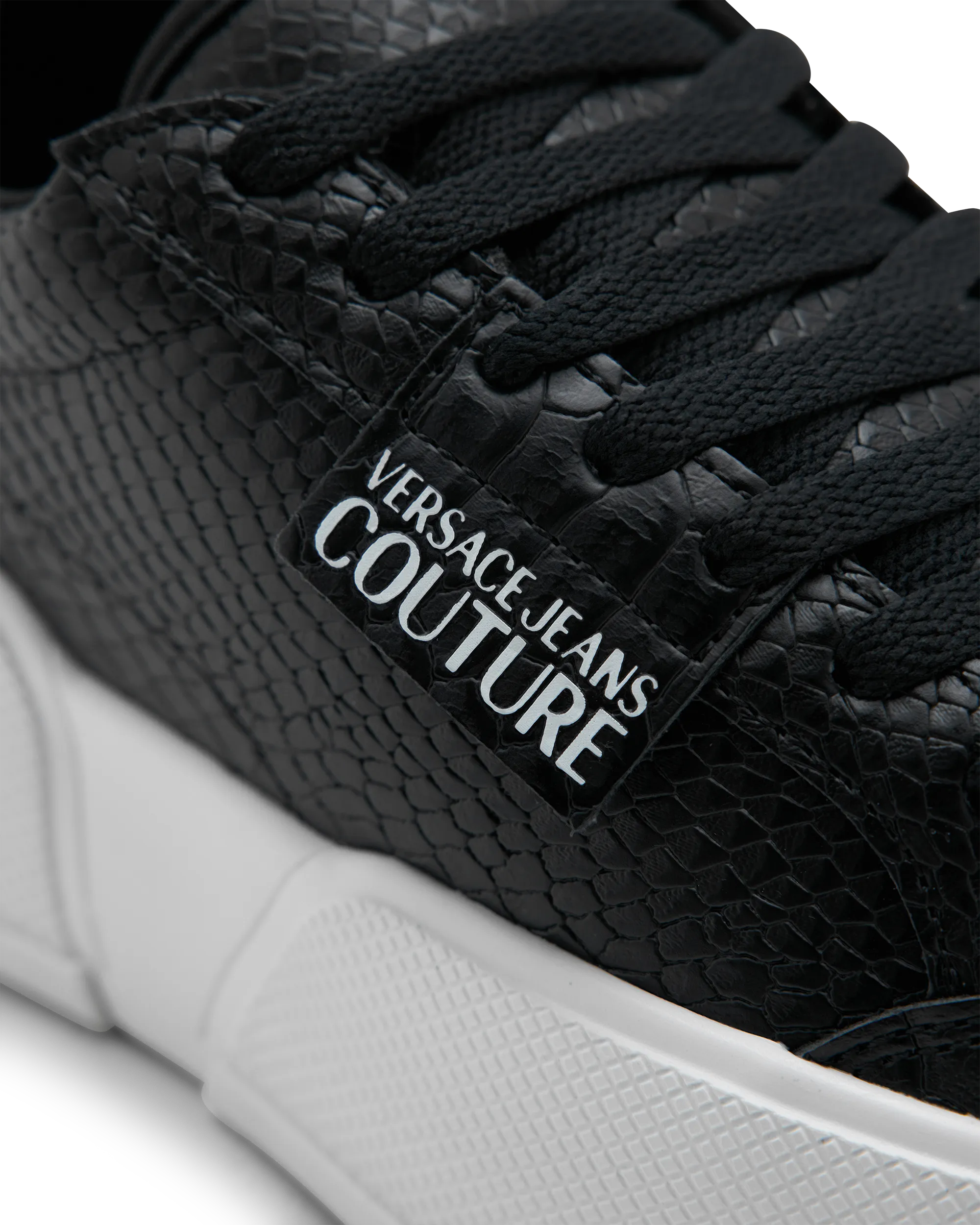 Ravewing Sneakers