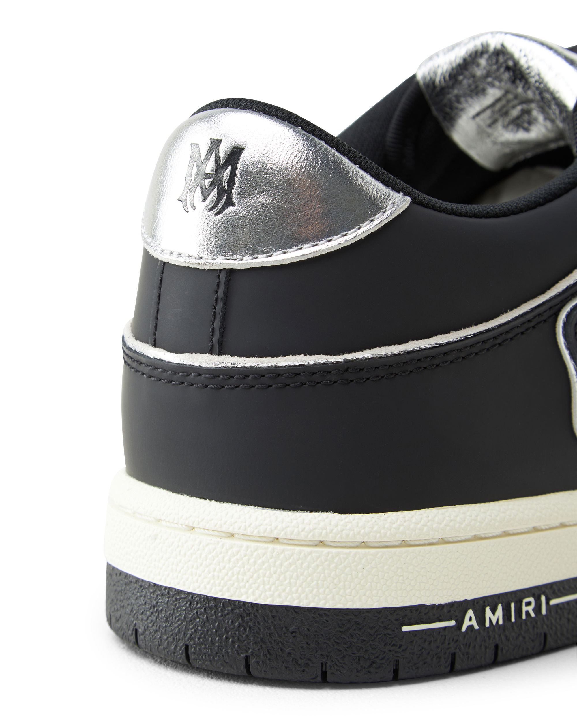 Skel Low Top Sneaker
