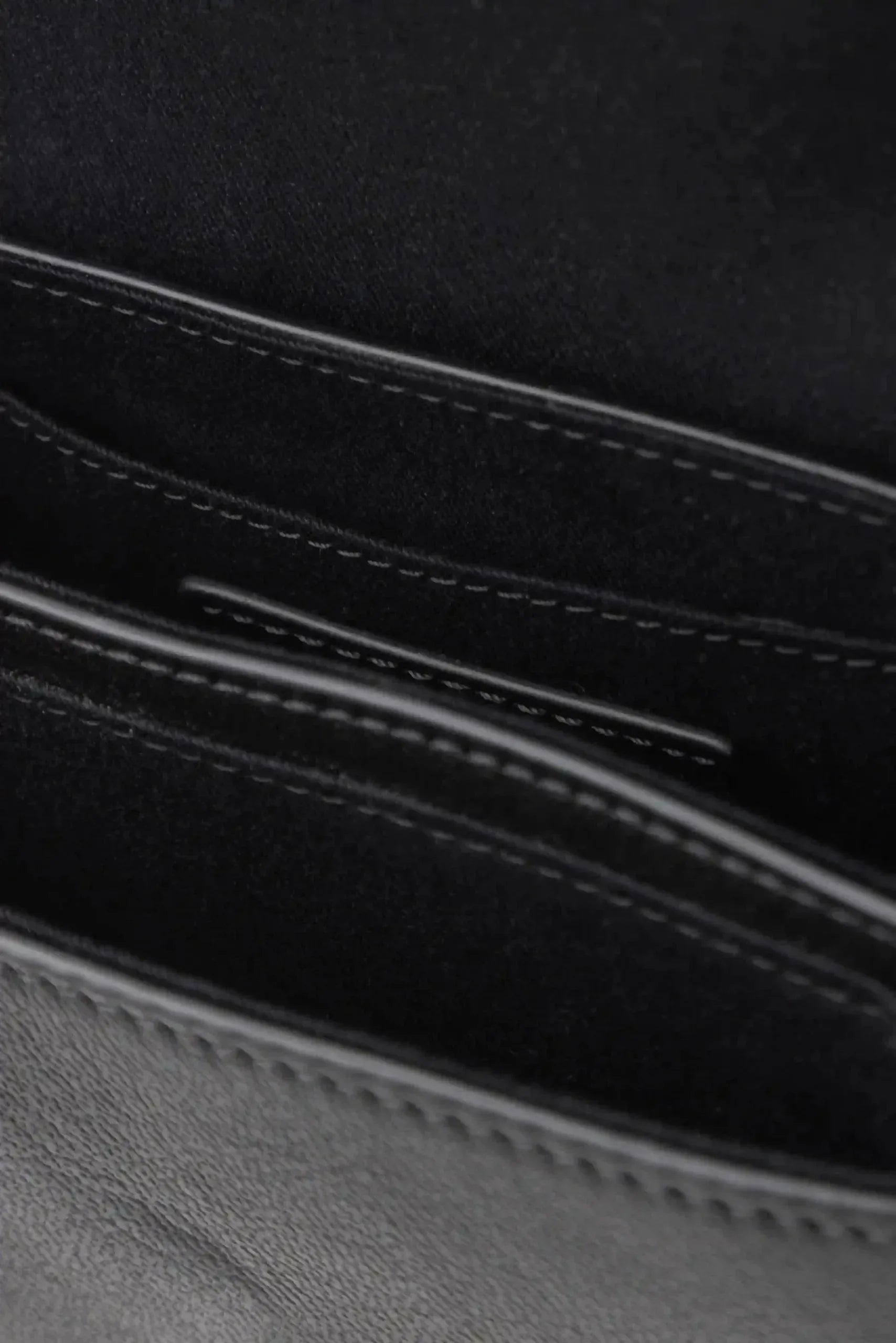 Mara Small Saddle Bag - DIHSAN