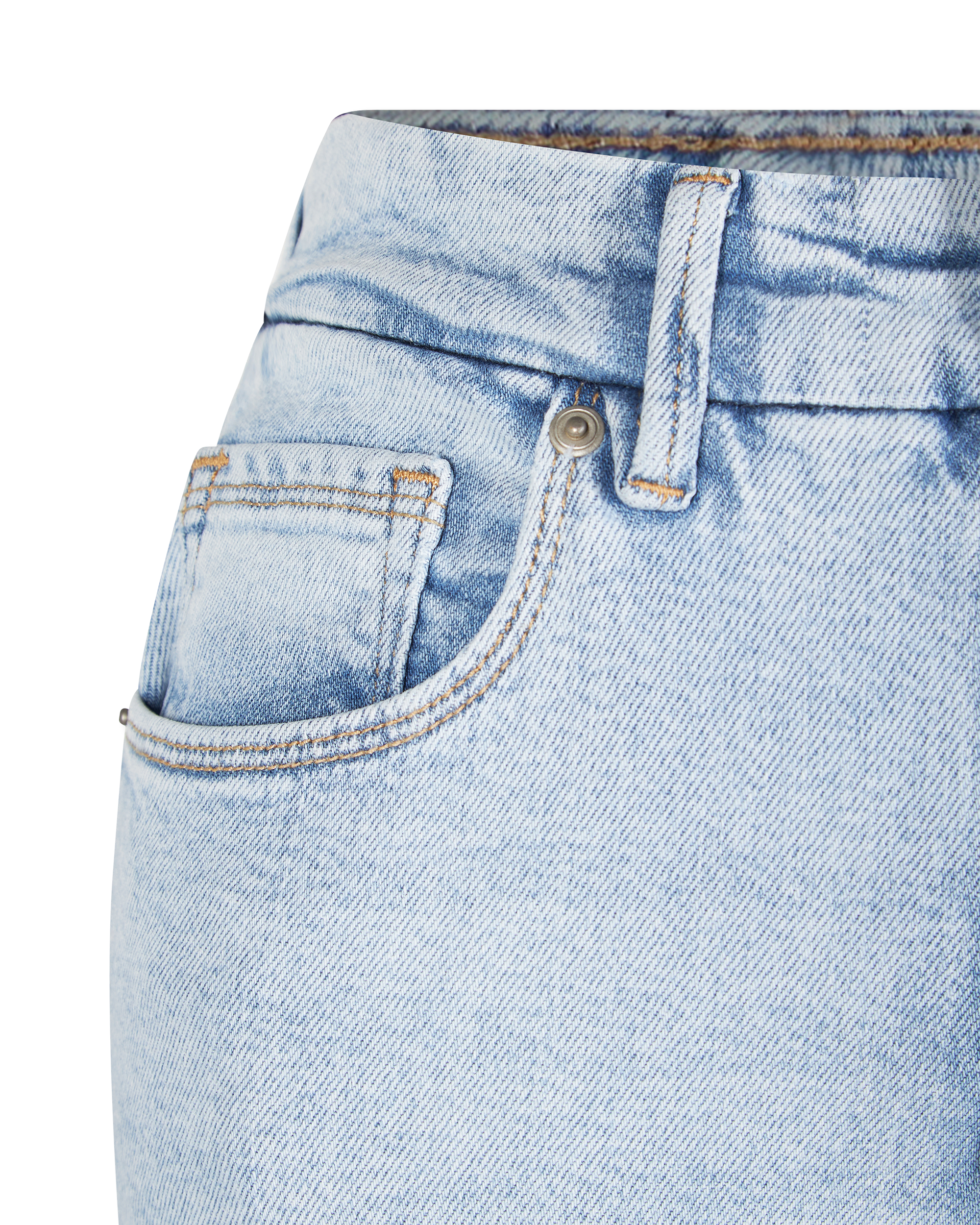 Good Petite Straight Jeans
