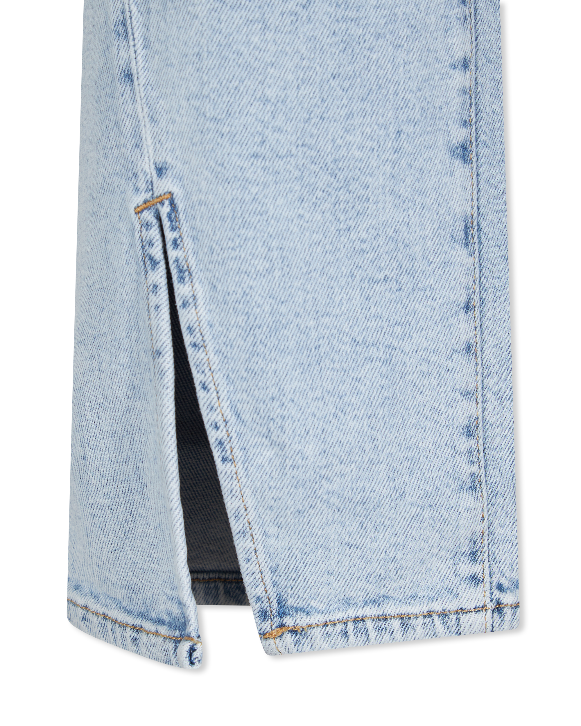 Good Petite Straight Jeans