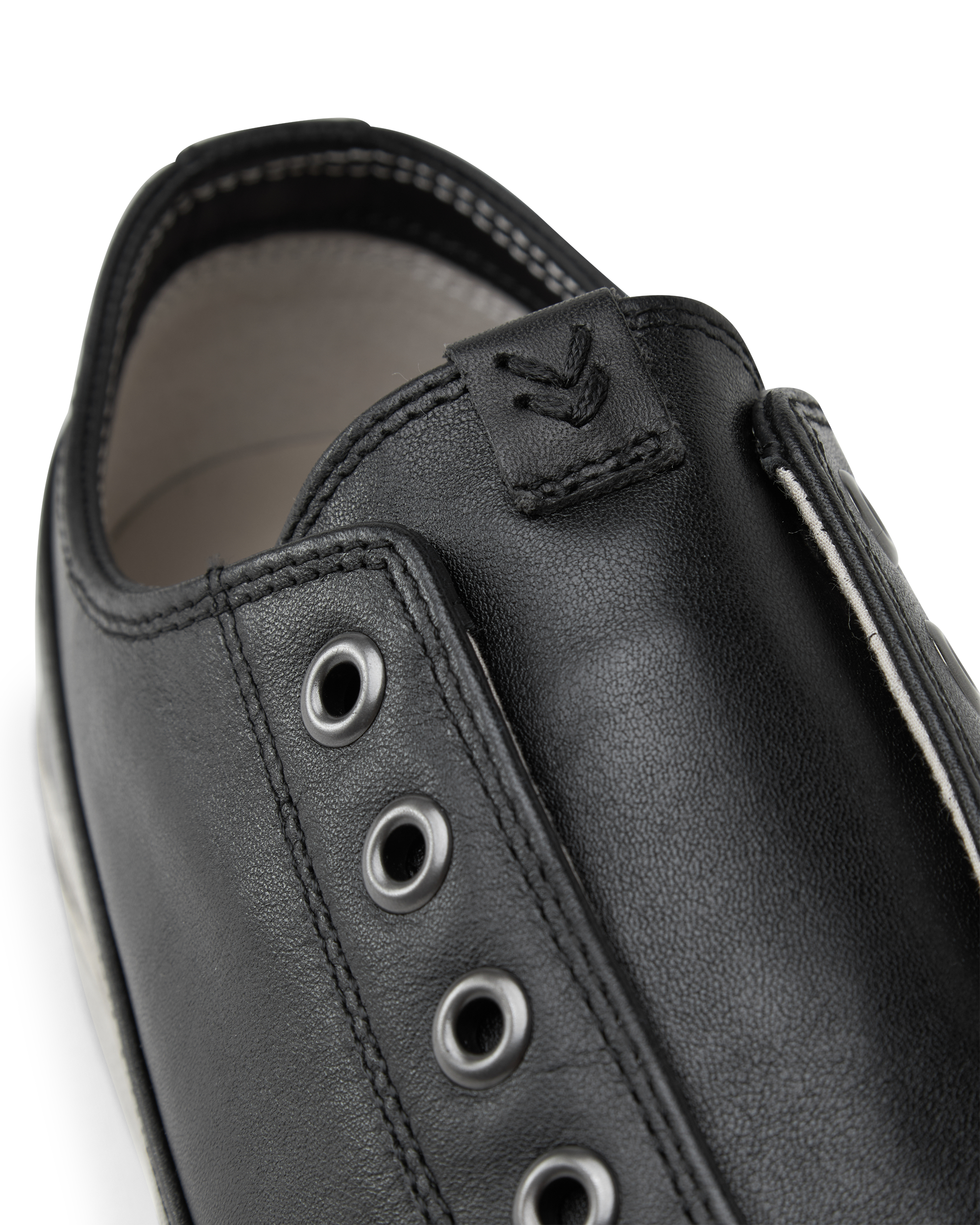Vulc Laceless Low Top Sneakers